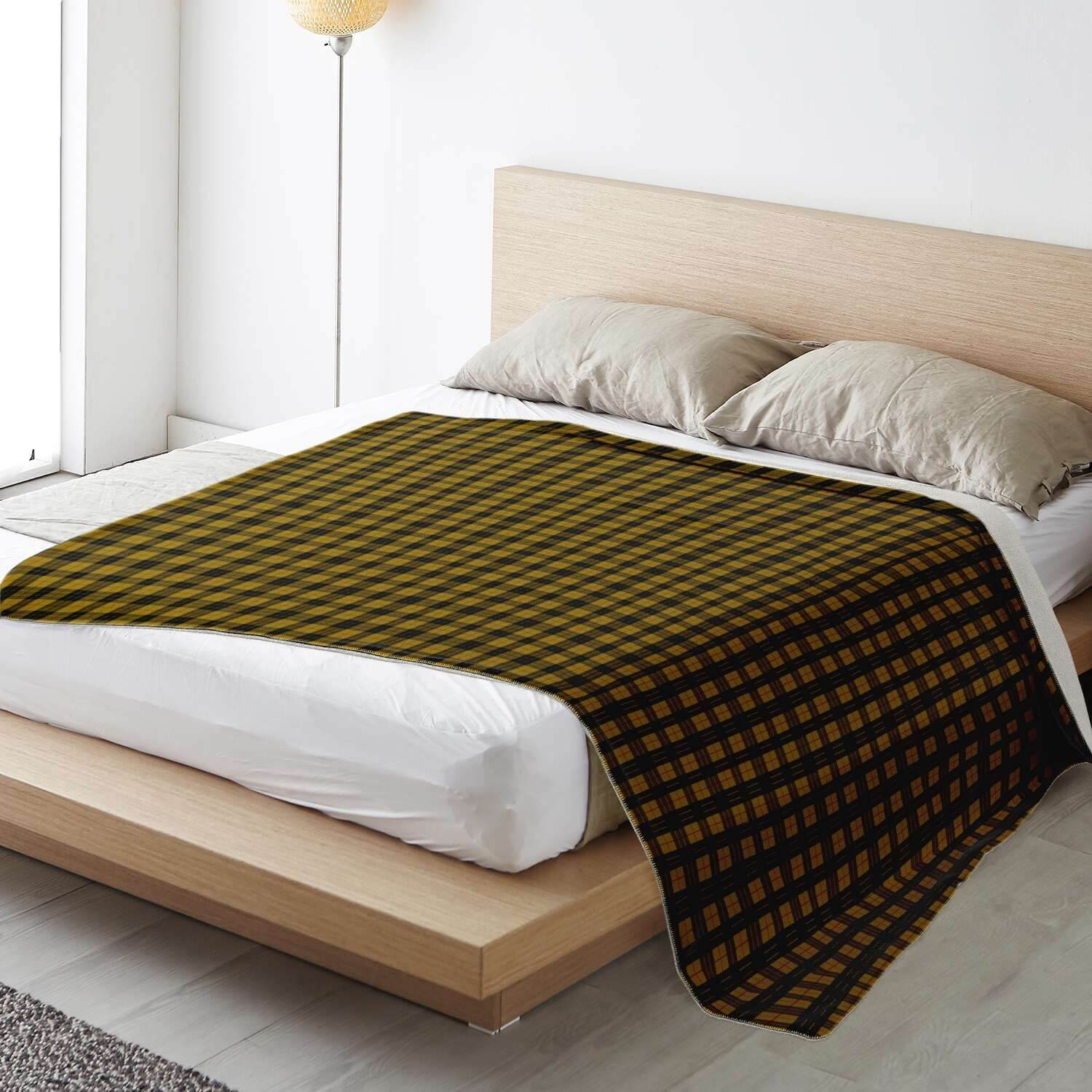 MacLeod-Of-Lewis-Tartan-Microfleece-blanket_horizontal_lifestyle-bedextralarge